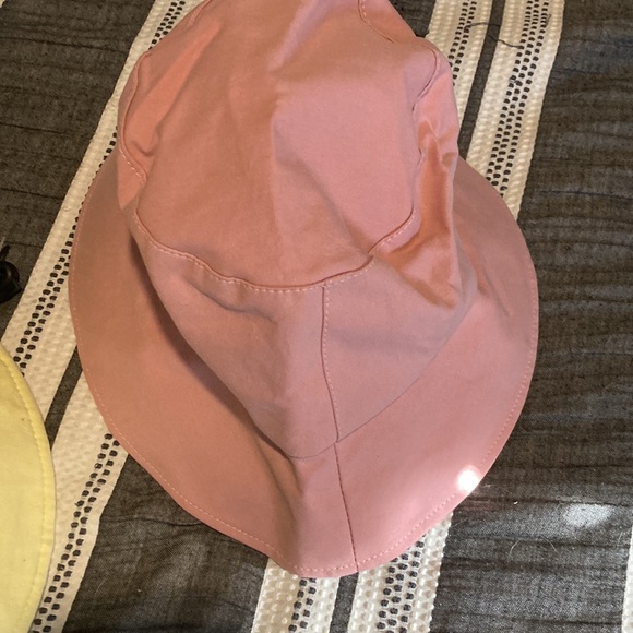 Bucket - Picture 5 of 15